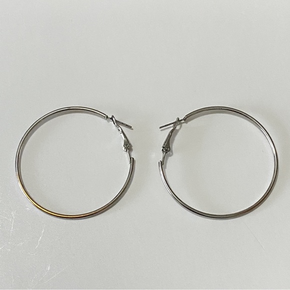 Vintage Women's Earrings - Picture 3 of 5